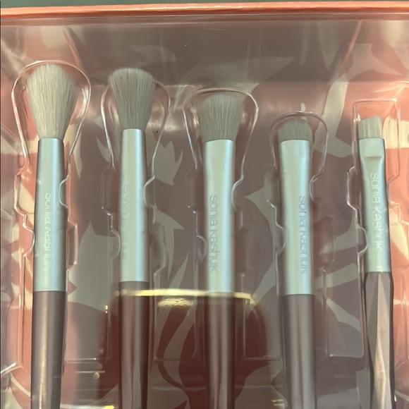 Sonia Kashuk Rose Gold Eye Brush Collection - Picture 3 of 7